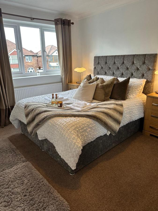 The Chorlton Retreat - Double Bedroom, Free Parking Manchester Dış mekan fotoğraf